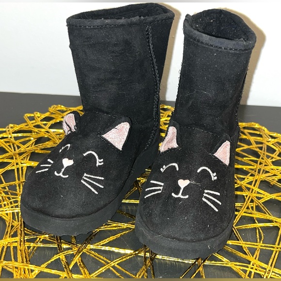 Girl’s Infant  Black Kitty Booties Size 7 Faux Fur And Fabric Upper - Picture 1 of 6